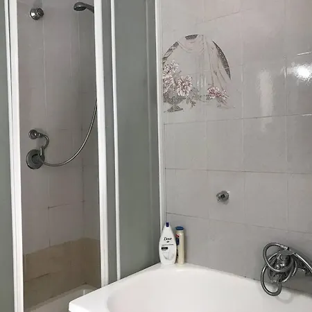 Apartamento Large Flat Near Botanical Garden & Station Palermo