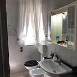 Apartamento Large Flat Near Botanical Garden & Station