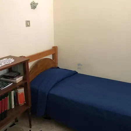 Large Flat Near Botanical Garden & Station *