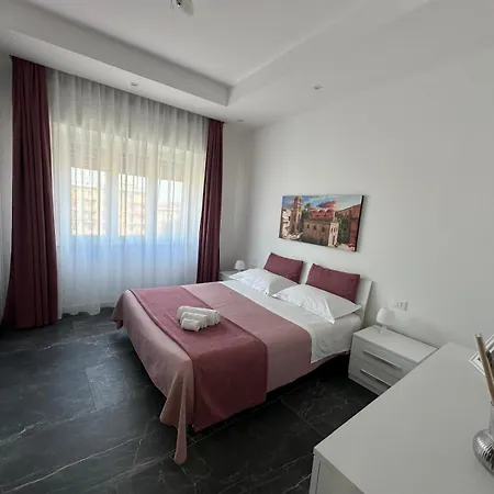 Large Flat Near Botanical Garden & Station * 巴勒莫